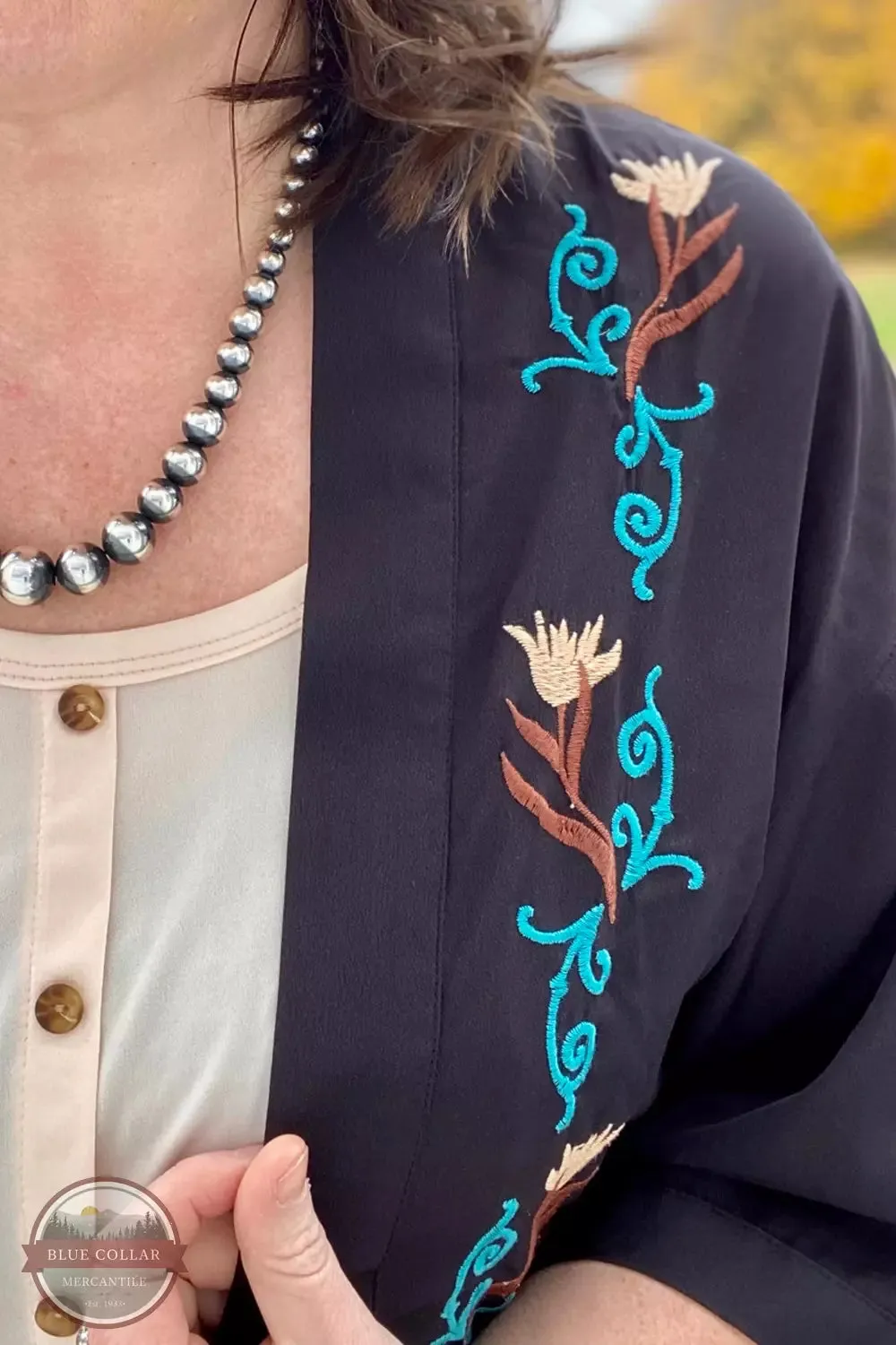 03-500-0565-0148 BL Embroidered Lightweight Cardigan