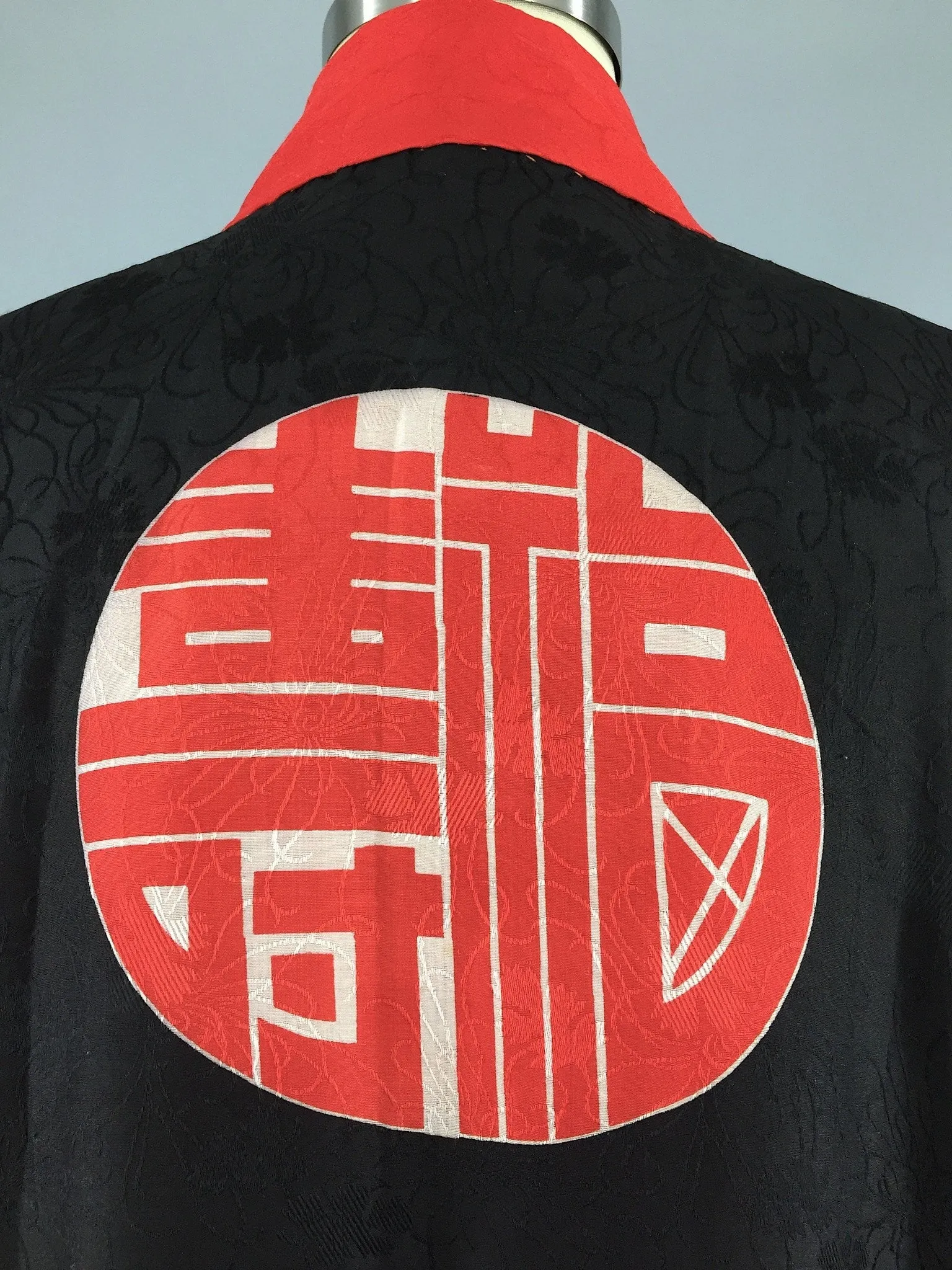 1920s - 1930s Vintage Silk Kimono Robe / Black & Red Dragons