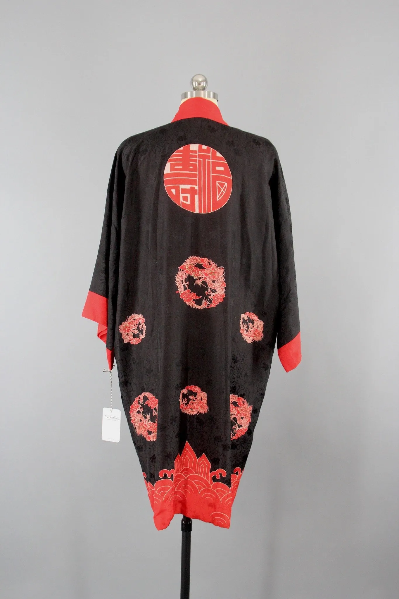 1920s - 1930s Vintage Silk Kimono Robe / Black & Red Dragons