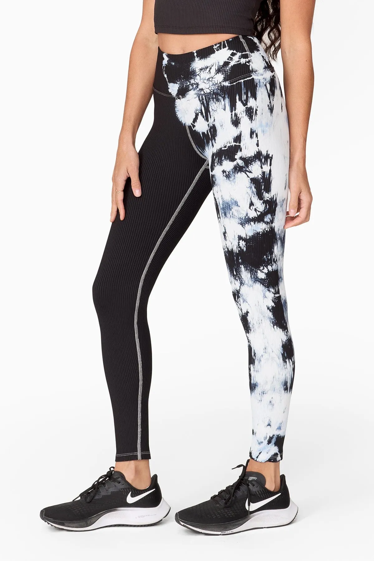 Campbell 7/8 Legging - Signature Tie-Dye in White   Black