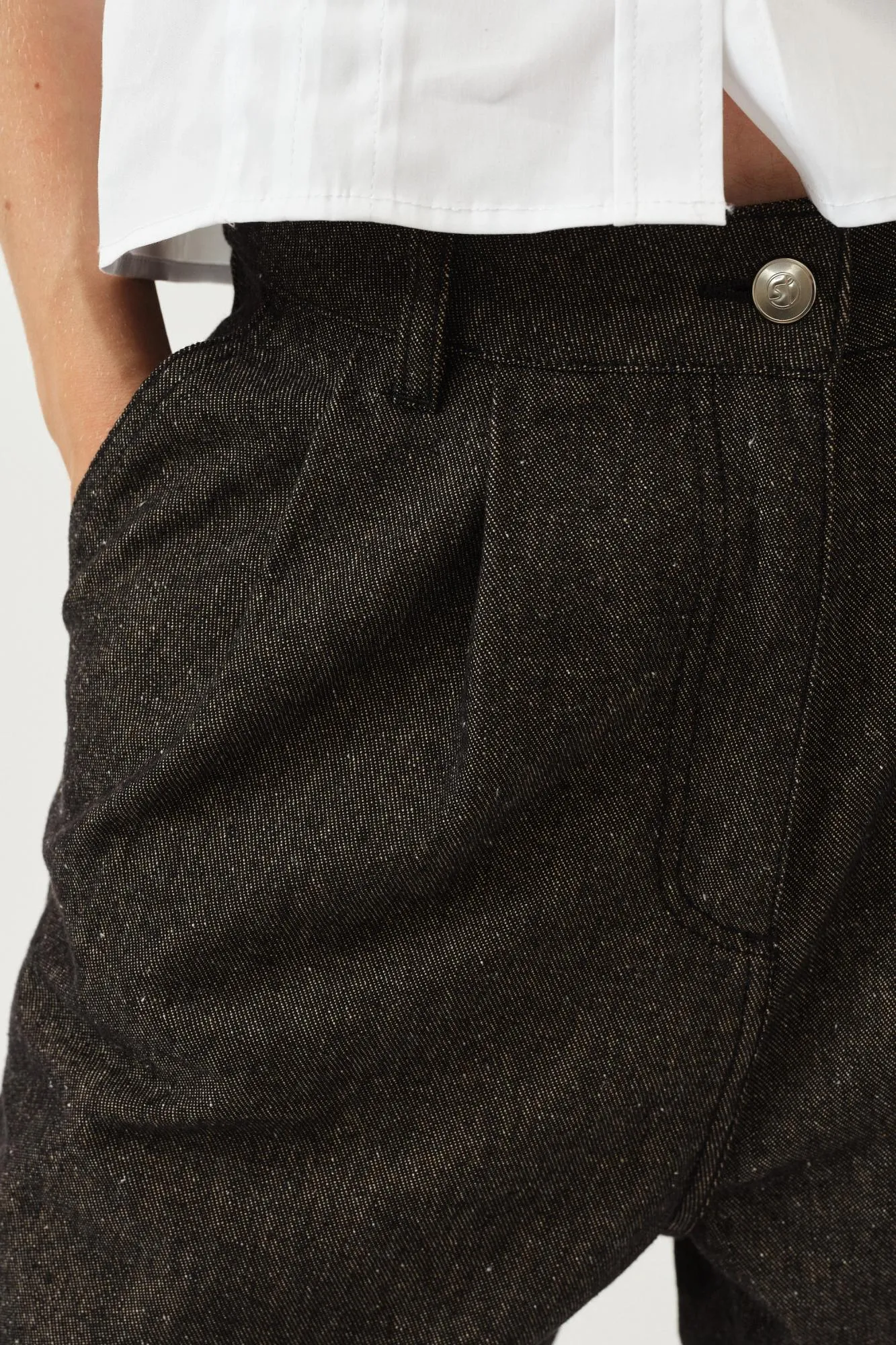 Dani Shorts — Black/White