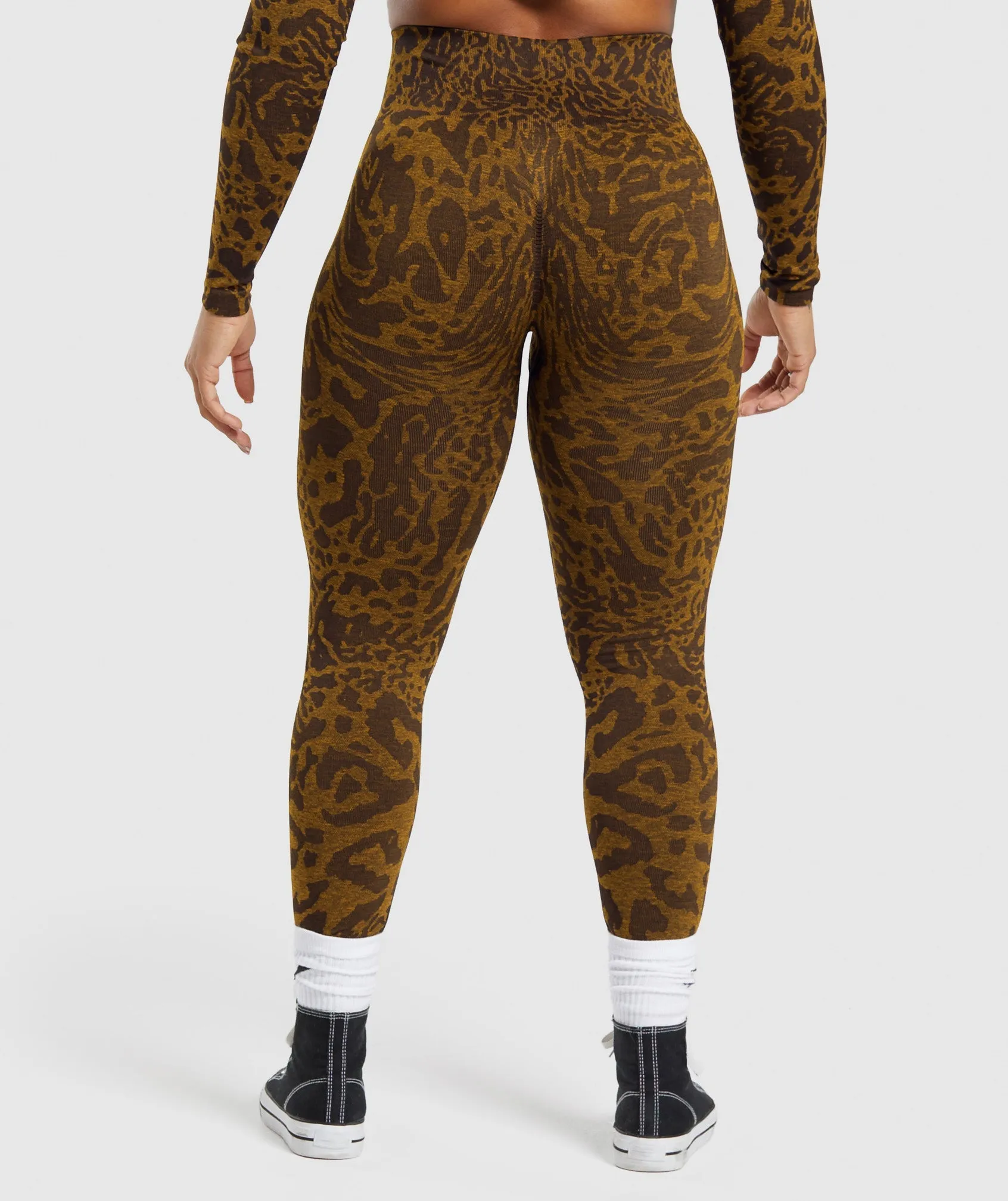 Stylish Gymshark Adapt Seamless Safari Leggings in Archive Brown/Burnt Yellow