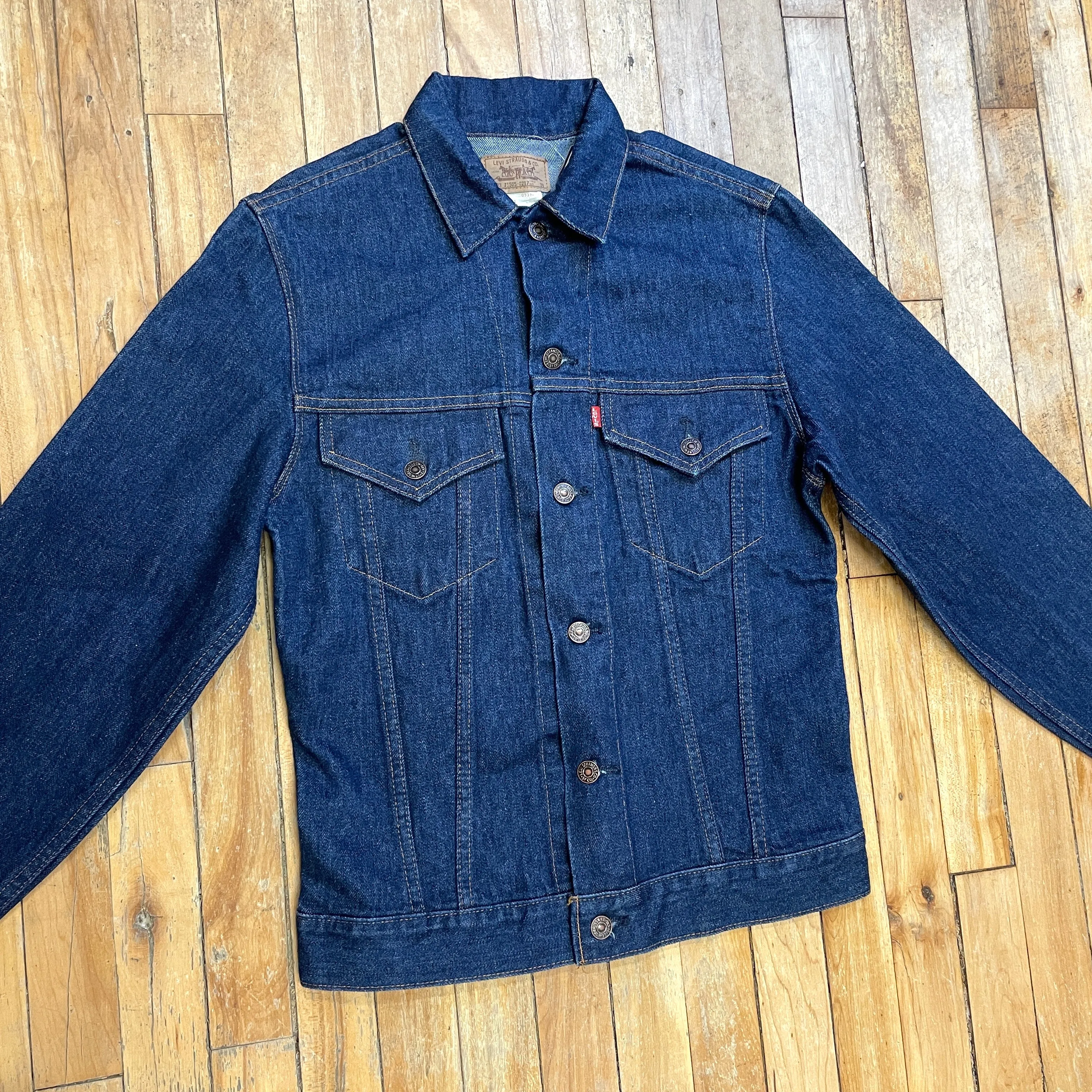 Levi's Deadstock 2 Pocket Red Tab Union Made in Canada Vintage Trucker Jacket Size S/M