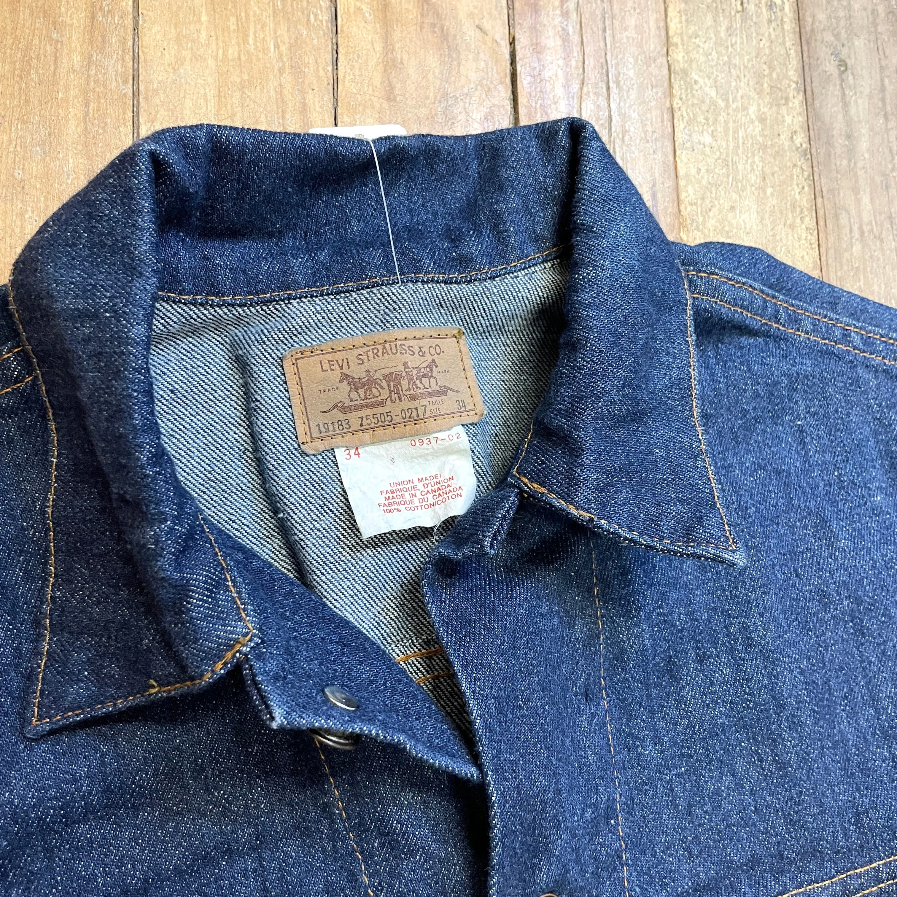 Levi's Deadstock 2 Pocket Red Tab Union Made in Canada Vintage Trucker Jacket Size S/M