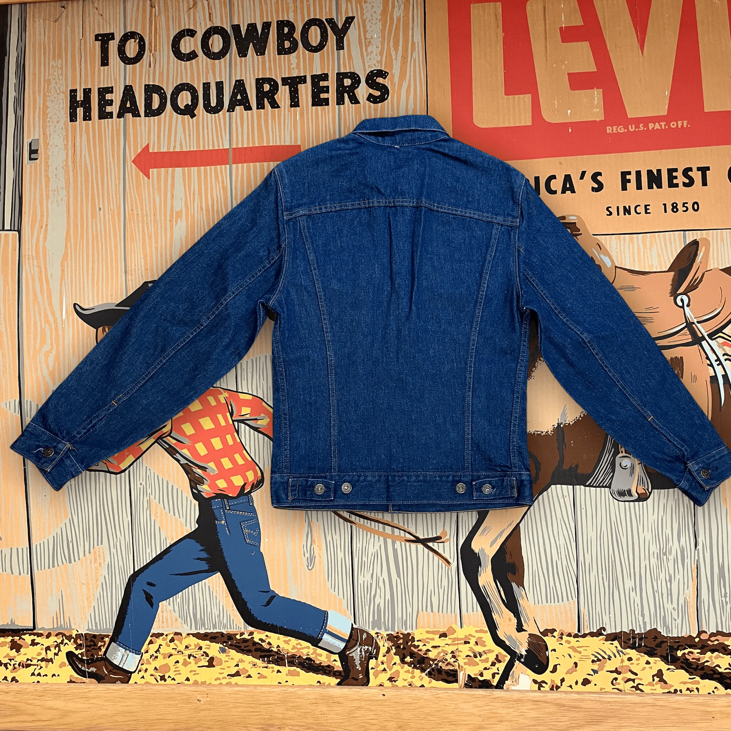 Levi's Deadstock 2 Pocket Red Tab Union Made in Canada Vintage Trucker Jacket Size S/M
