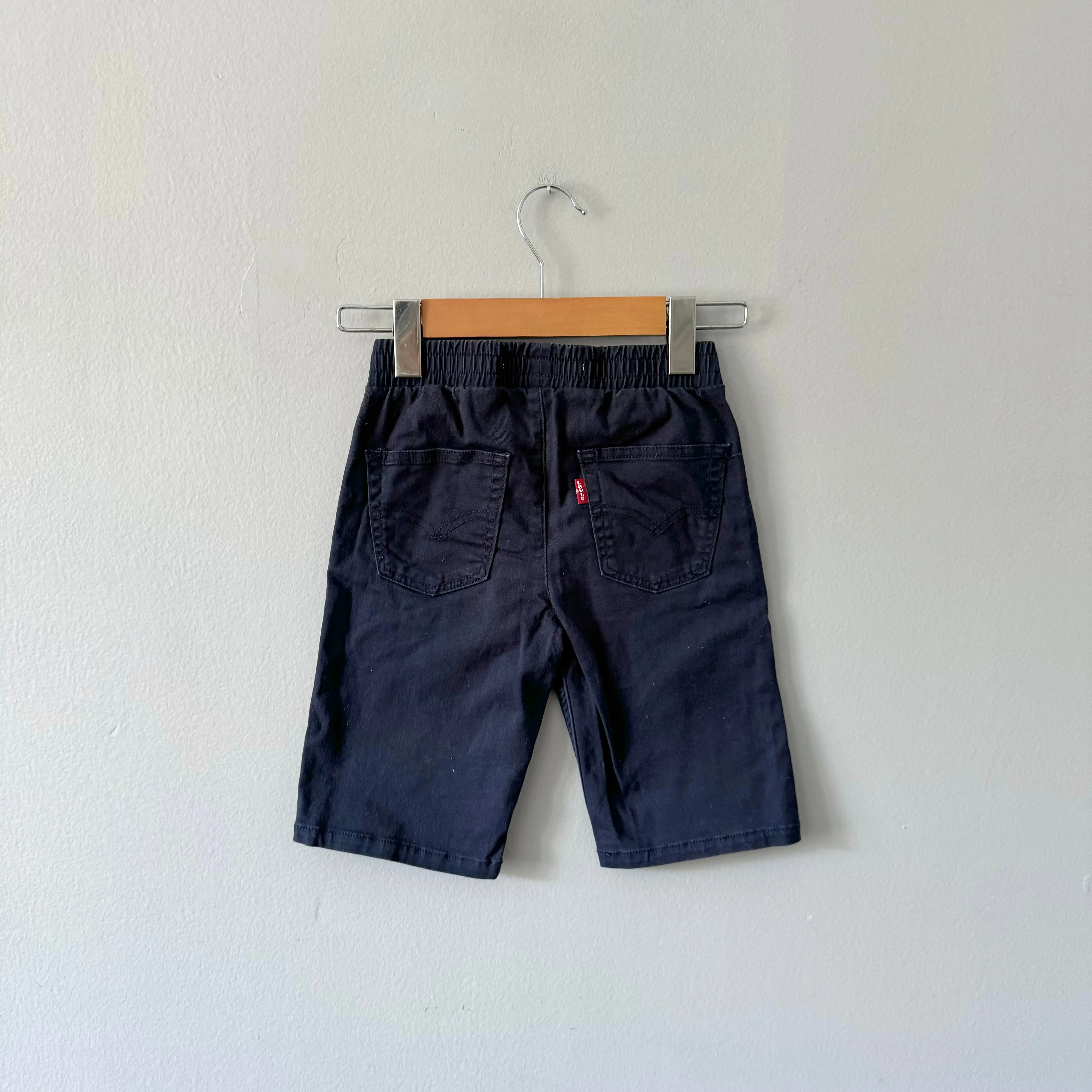 Levi's / Navy half pants / 6Y