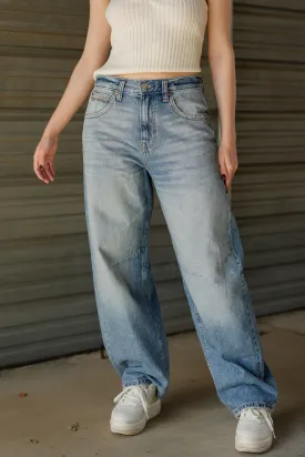 Logan Arizona Cinch Back Jeans by BDG