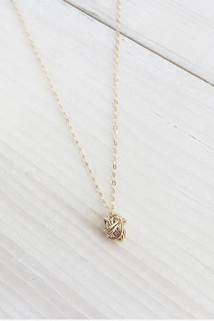 Mini Knot Necklace