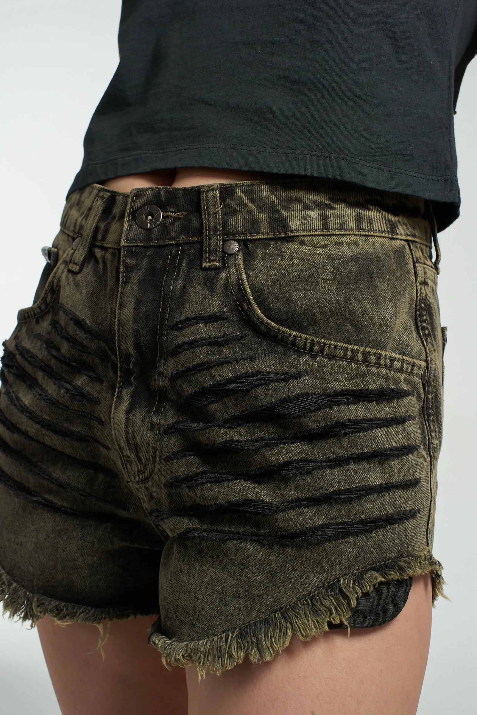 Serpent Sandwash Distressed Short